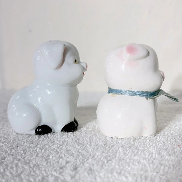 Vintage Ceramic Pig  Couple Salt & Pepper Shakers - Picture 4 of 10
